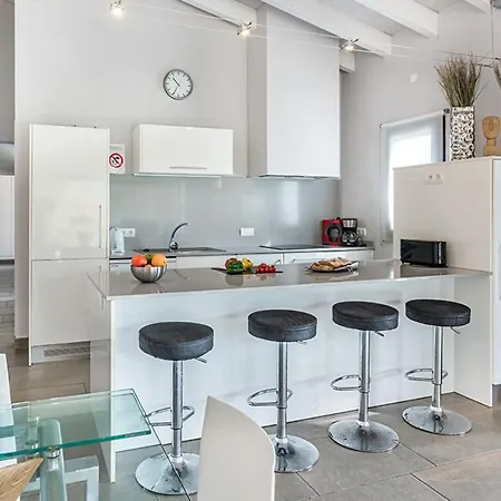 La Rafal Den Toni Вилла